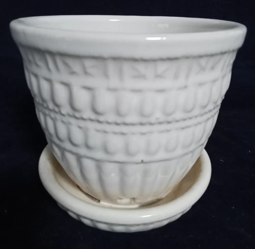 Vintage McCoy Pottery Planter & Saucer. Bead & Band Pattern. White. 4"