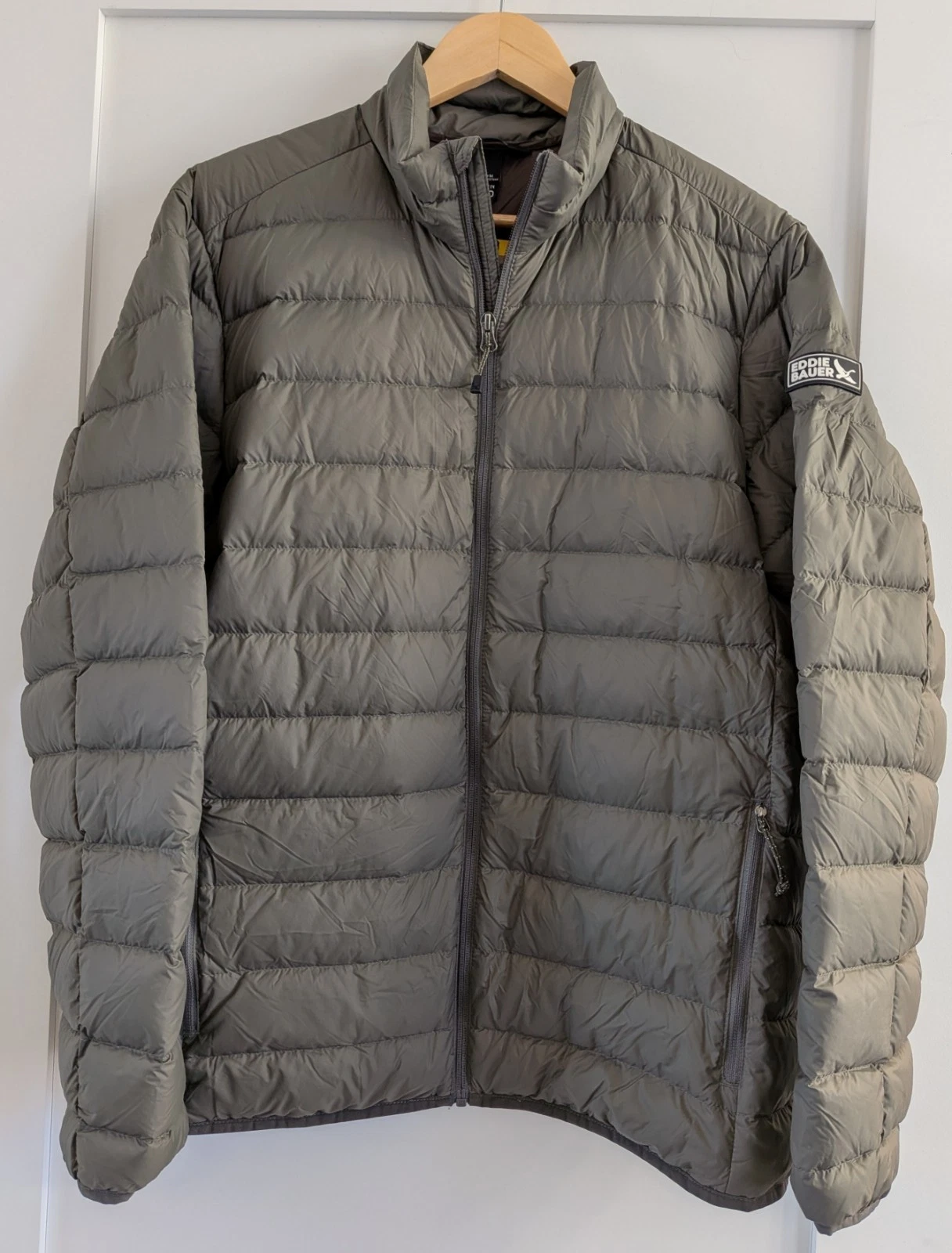 Eddie Bauer Men's Down Packable Lightweight Jacket Sizes Medium Green 650 Fill
Opens in a new window