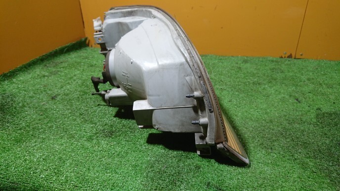 Toyota Hiace Genuine KZH138 Left Headlight & blinker light KOITO