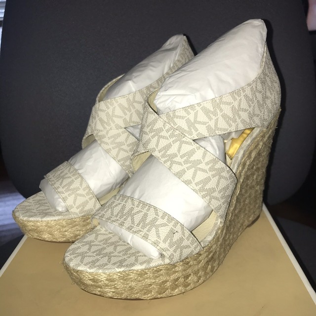 michael kors elena wedge