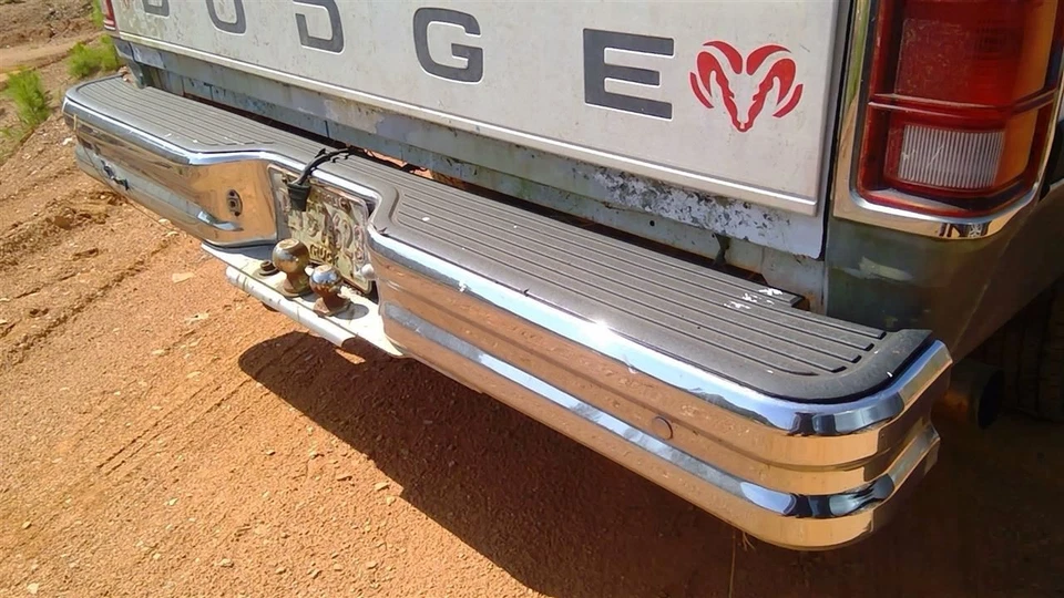 Parachoques trasero para camioneta Dodge 150 91-93 256856 Foto 2 de 4