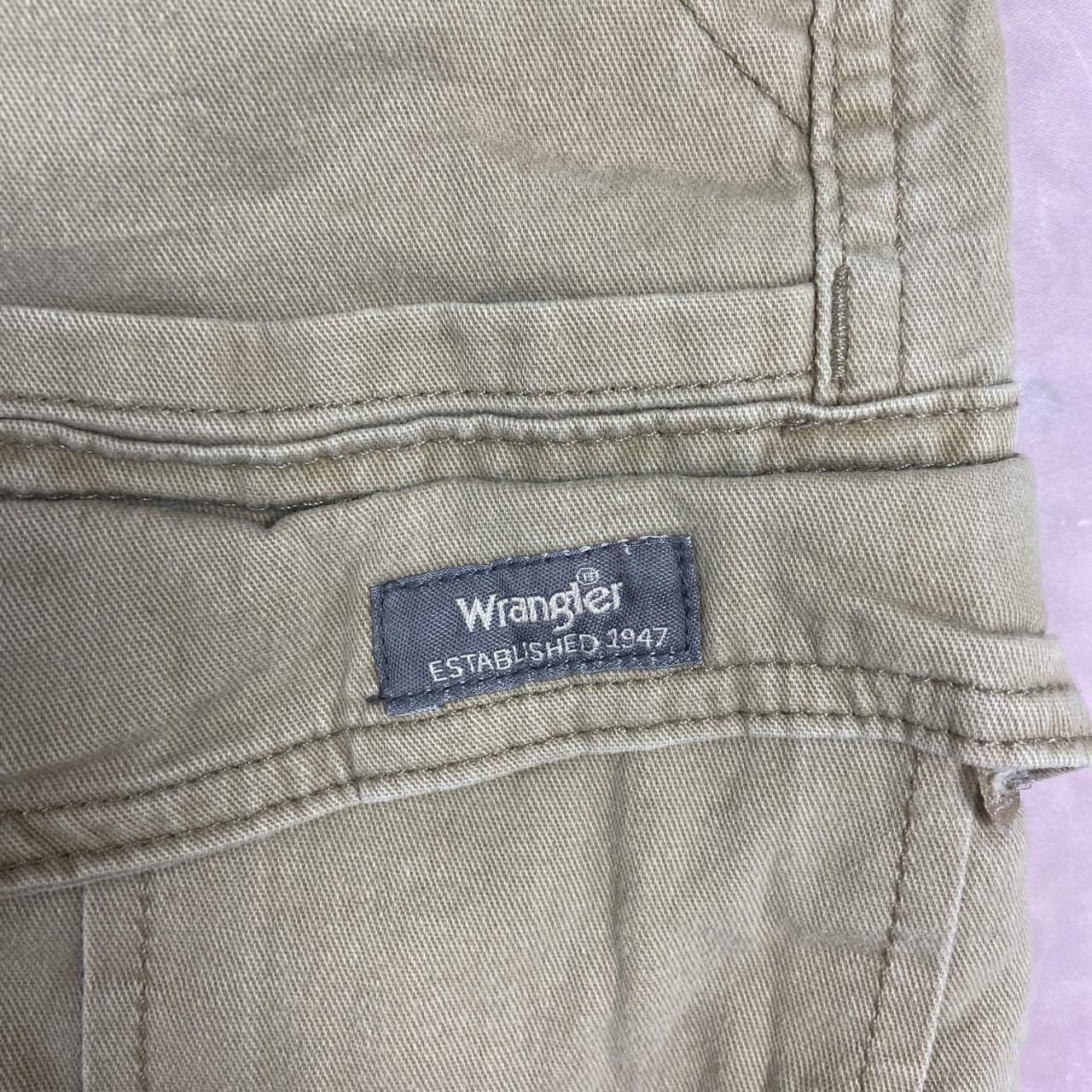 Wrangler Shorts Relaxed Fit Cargo Shorts Men's 32 thumbnail 3