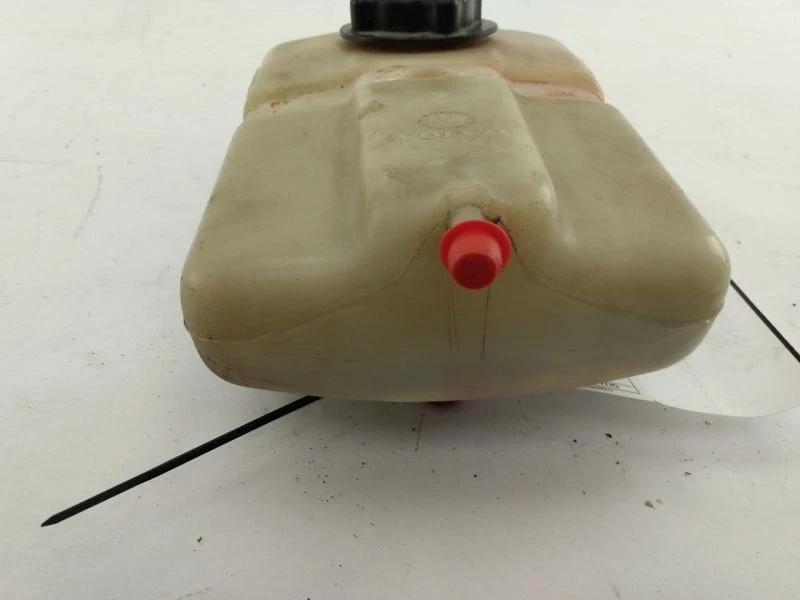 Tanque de desbordamiento depósito refrigerante Volvo 245 Wagon compatible con 1975-1989 76 77 78 79 80 81 Foto 4 de 4