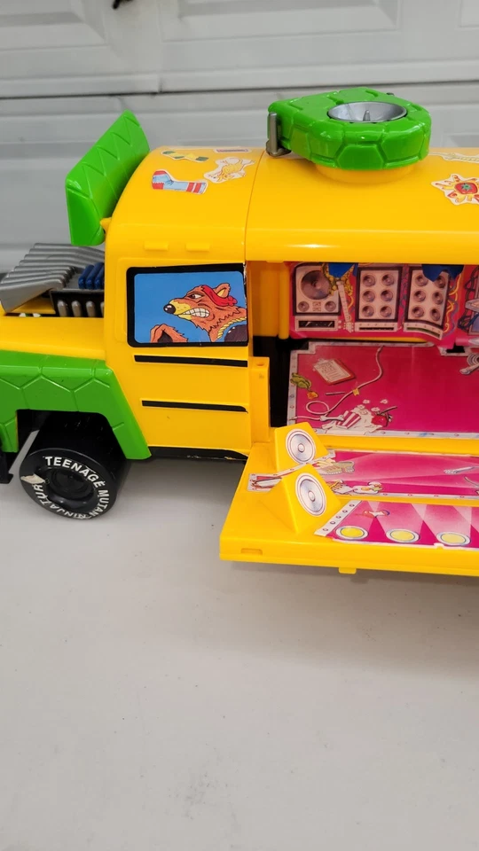Vintage 1992 TMNT Teenage Mutant Ninja Turltes Rock n Roll Muta Bus Incomplete - Image 3 of 4