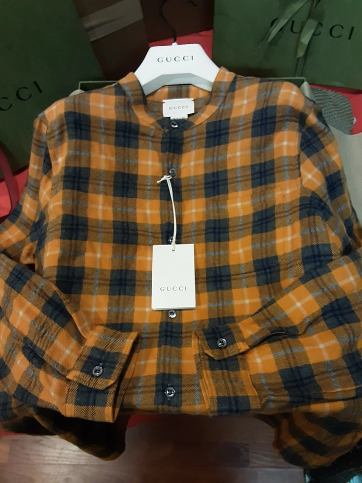  Camisa de vestir con botones de algodón para niños GUCCI talla 12.  NUEVO CON ETIQUETAS'S Foto 4 de 4