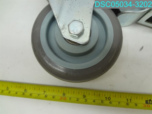 QTY=2: Ruote girevoli per mobili di bloccaggio 3-3/4"d x 1-1/8"w x 1-1/2" stelo - Foto 5 di 5