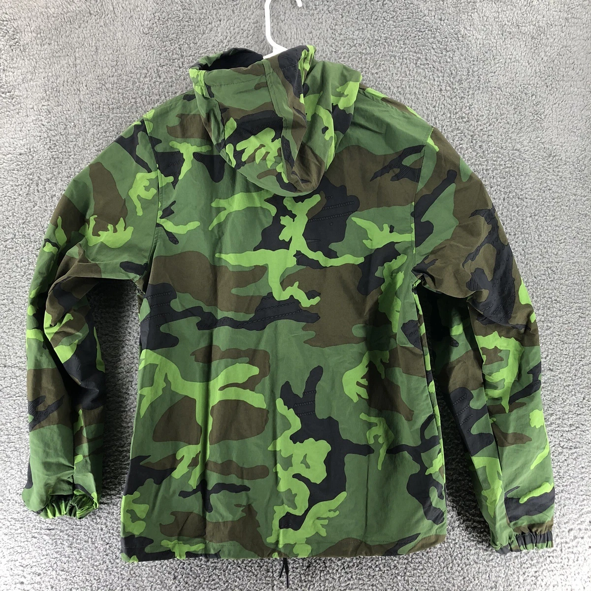 Nike sb shop camo jacket