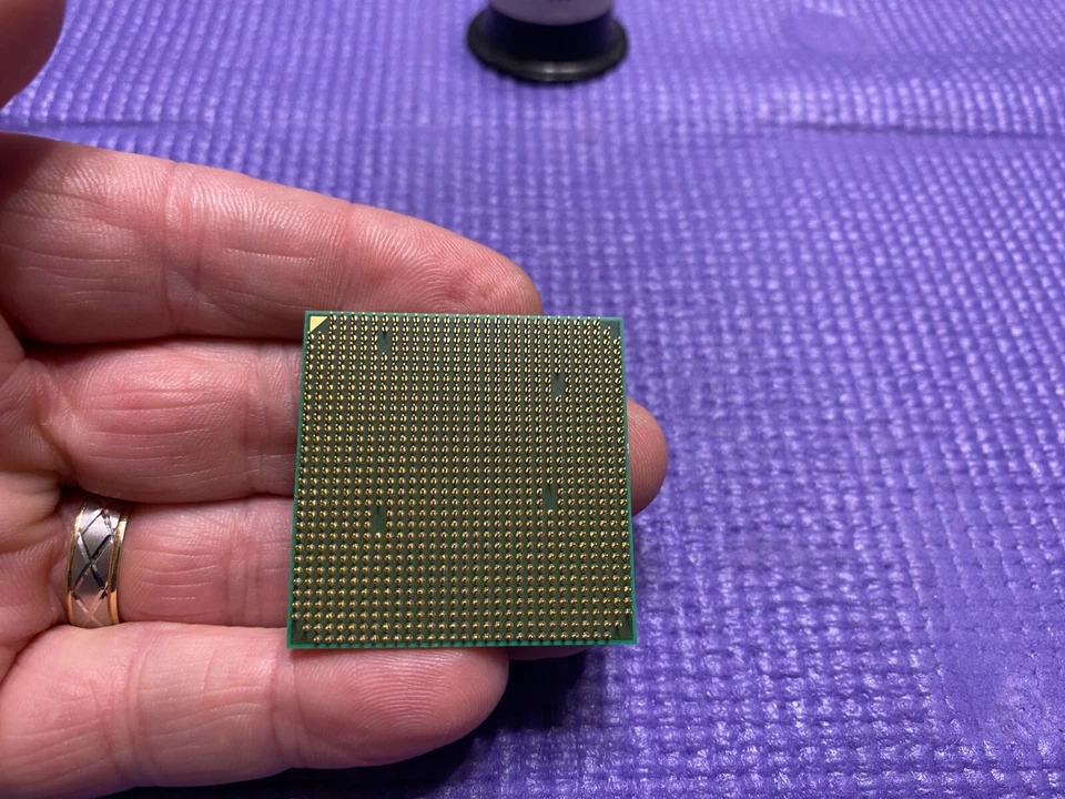 AMD Athlon 64 4000+ X2 AM2 2.1 GHz (AD04000IAA5DD) Fully Tested, 24hr burn in. - Image 2 of 4