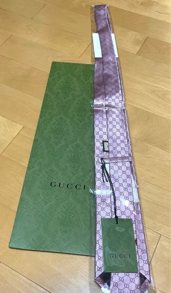 Gucci Rosa Corbata Seda Hombre Gg Patrón Logo Italia 126668 Foto 2 de 2