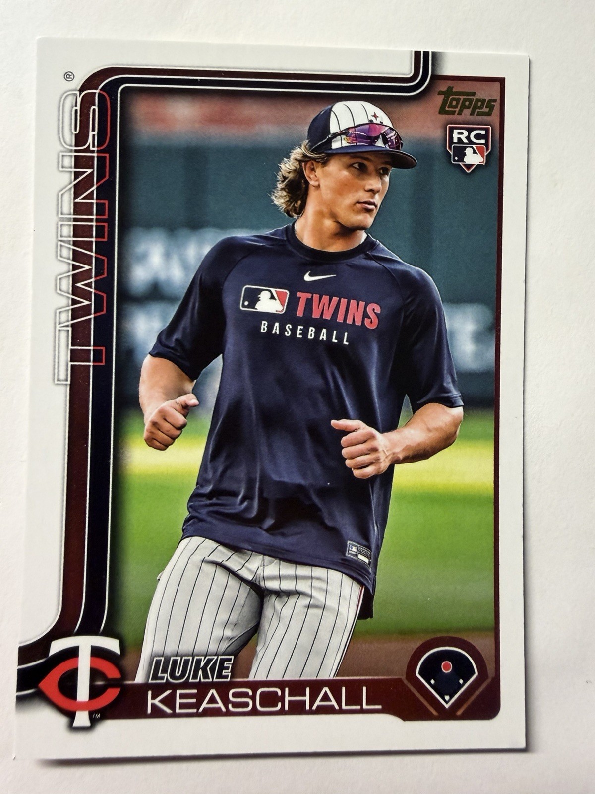 🚨2025 Topps Update LUKE KEASCHALL GOLDEN MIRROR Variant SSP #US16 Rookie🪞🪞