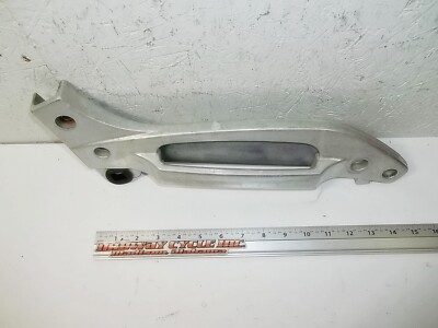 SUZUKI 83 85 86 GS550L RIGHT REAR FENDER SEAT BRACKET 46240-43501