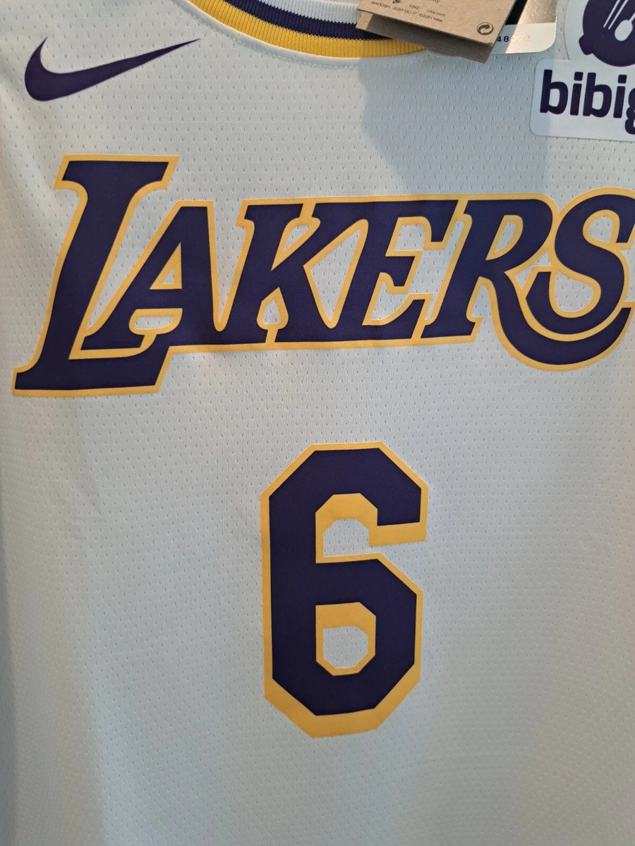 Nike / Men's Los Angeles Lakers LeBron James #6 White Dri-FIT Swingman  Jersey