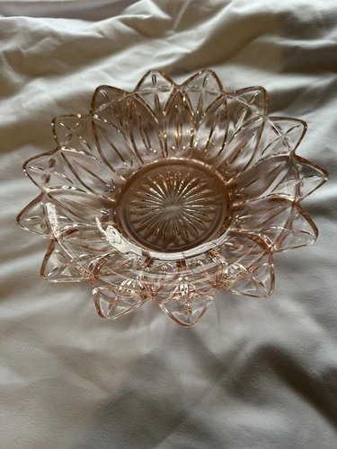 Pink Petal Edged Flared Bowl Federal Glass Bowl 8” Diameter Vintage MCM