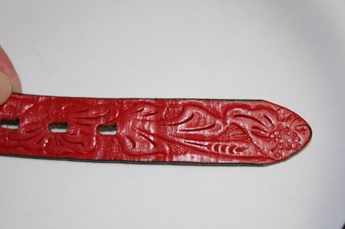 VTG 70s Sears Kids Red Leather Tooled Belt Chambers Horse Buckle Small 19-21" - Picture 6 of 7