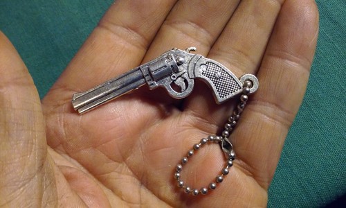 Miniature Realistic Looking PISTOL Gun Key Fob Pendant Silver-Tone ...
