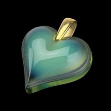 LALIQUE Coeur Opalescent Green HEART PENDANT Crystal GOLD PLATED BAIL Necklace