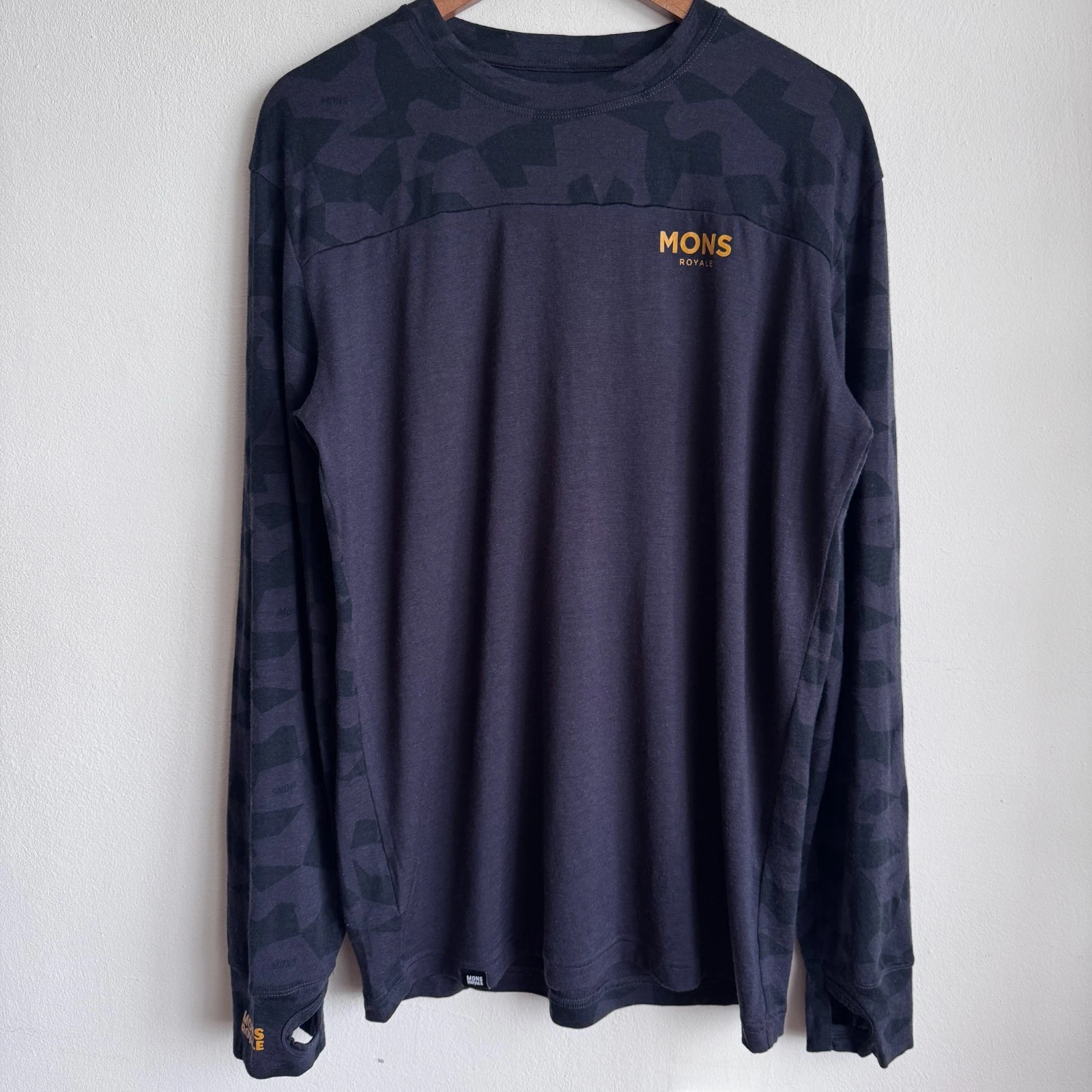 Mons Royale Merino Wool Yotei Long Sleeve Baselayer Top Men's L