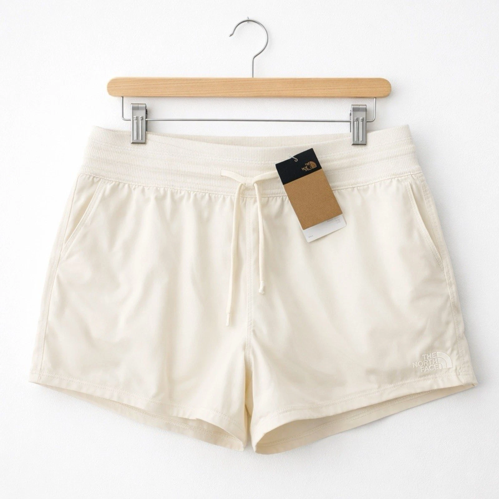 The North Face Shorts Womens XL White Dune Aphrodite Hiking Trail Running NWT