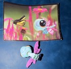 LPS Littlest Pet Shop Flying Bug/Insect Figure with Postcard/Background Card — photo 2