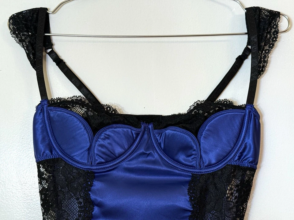 Precioso body talla pequeña ❤️ Victoria Secret azul satinado Foto 3 de 4