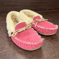 LL Bean Womens Moccasin Slippers Size 9 Pink Wicked Good Suede Shearling Fluffy