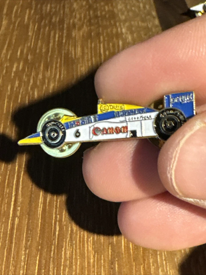 Pin de coche de Fórmula Uno Riccardo Patrese Foto 3 de 4