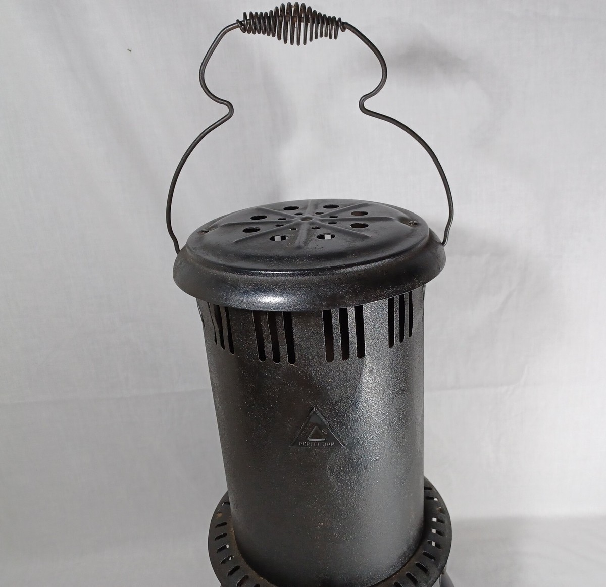 Antique 525M Perfection Oil Kerosene Parlor Cabin Heater Antique 525M Perfection Oil Kerosene Parlor Cabin Heater