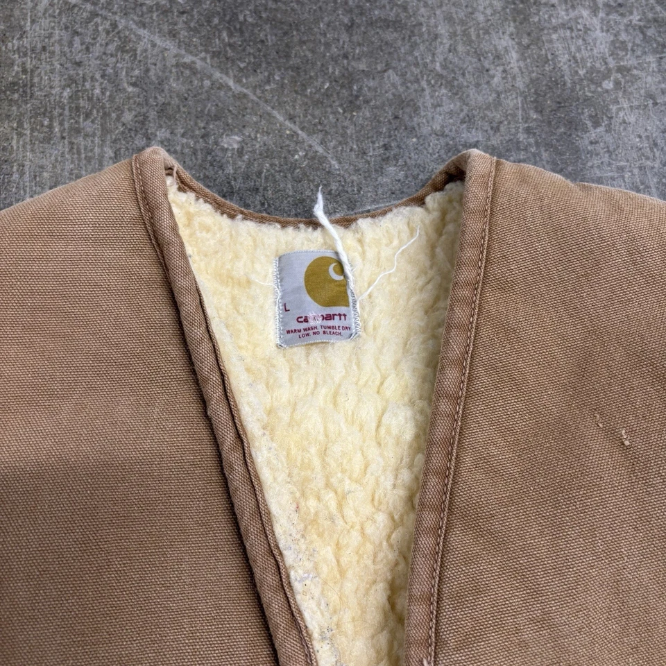 1970s Vintage Carhartt Duck Brown Zip Up Vest Sherpa Lined 2 Pocket Size Large - Image 3 of 4