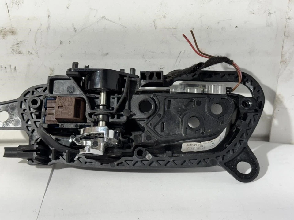 2012-2016 Bentley Mulsanne Passenger Side, Front Interior Door Handle - Image 3 of 4