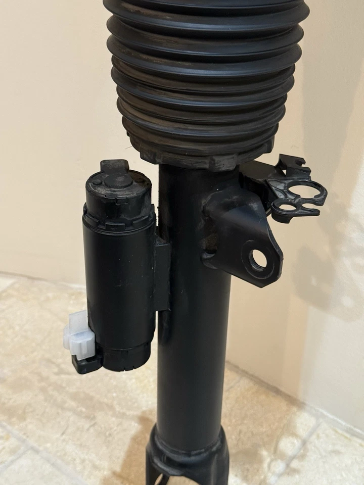 ✅ OEM BMW DELANTERO IZQUIERDO G12 TRACCIÓN TRASERA 740 750 SERIE 7 SUSPENSIÓN NEUMÁTICA PUNTAL AMORTIGUADOR Foto 4 de 4
