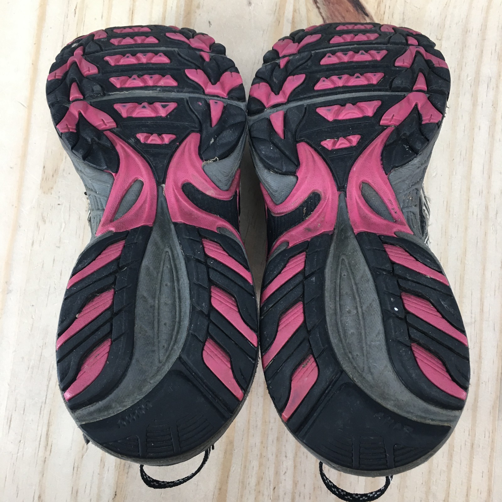 Asics Shoes Womens 8.5 Gray Running Trail Athletic Performance Outdoor Grip thumbnail 9