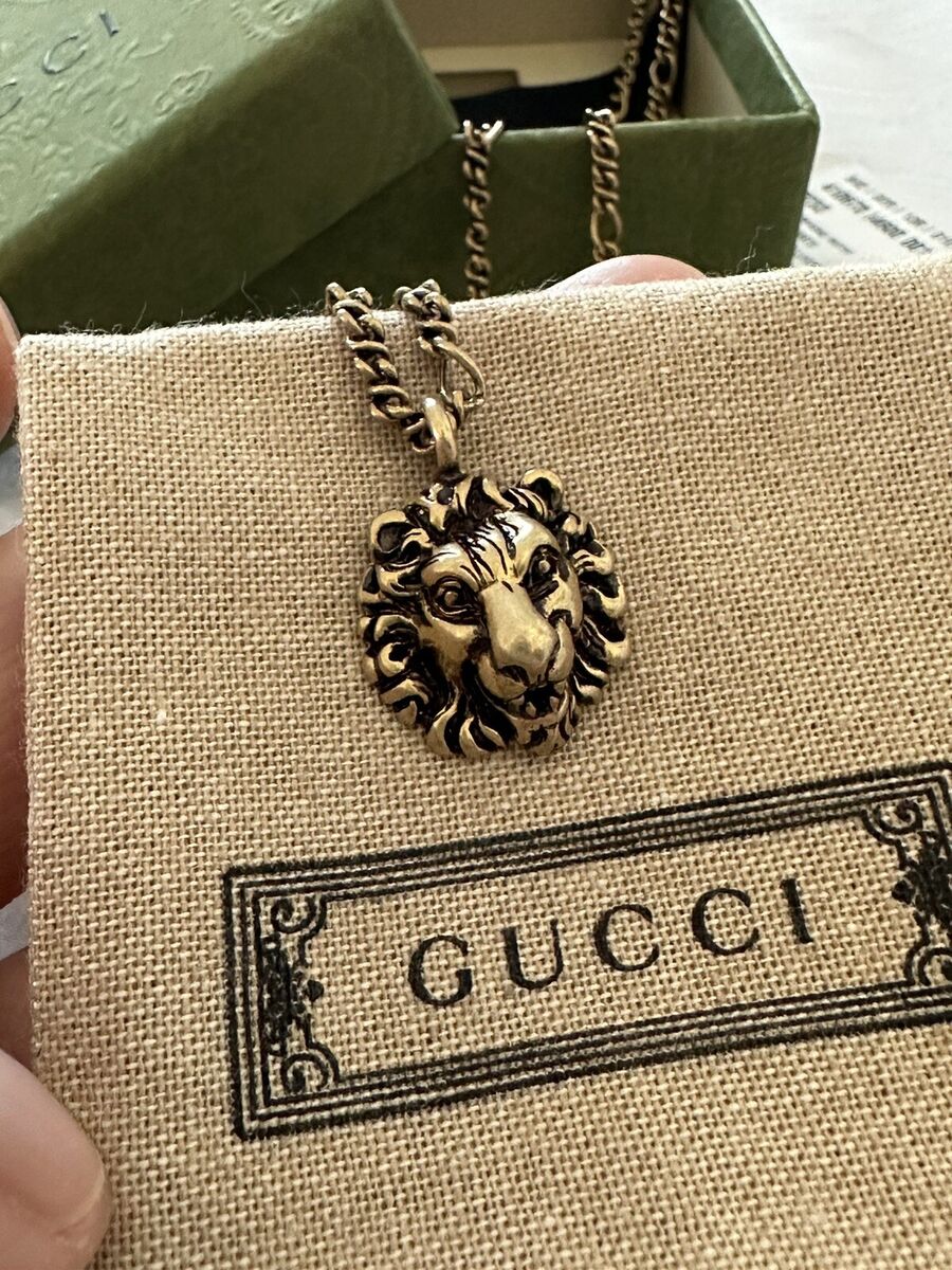 GUCCI Metal Necklace Chain AUTH Lion Head Pendant Gold-Tone