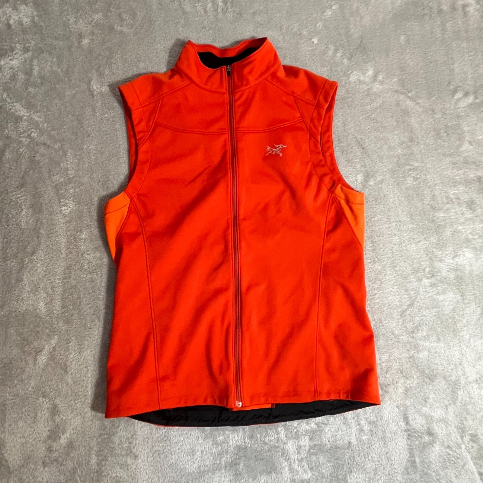 Arc’teryx Mens Medium Softshell Windstopper Vest Full Zip Red Orange Outdoor EUC