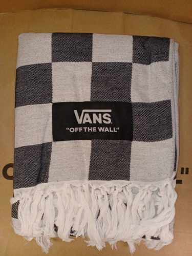 VANS FAMILY OFF THE WALL CHECKERBOARD THROW BLANKET 39"x72"  100% Premium Cotton - Picture 1 of 11