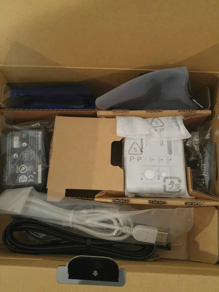 VINTAGE Panasonic e-wear SD Mobile Printer ~ Model SV-P10U ~ NEW W/ Assessories - Image 3 of 4