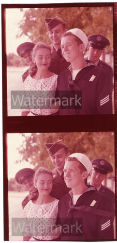 Photo transparence années 1960 gomme écrou de hêtre publicité femme marine marin militaire - Photo 1/2
