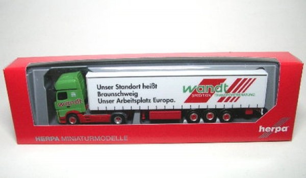 Mercedes-Benz Actros Giga 2011 Tractor Unit Wall 1:87 Herpa In OVP