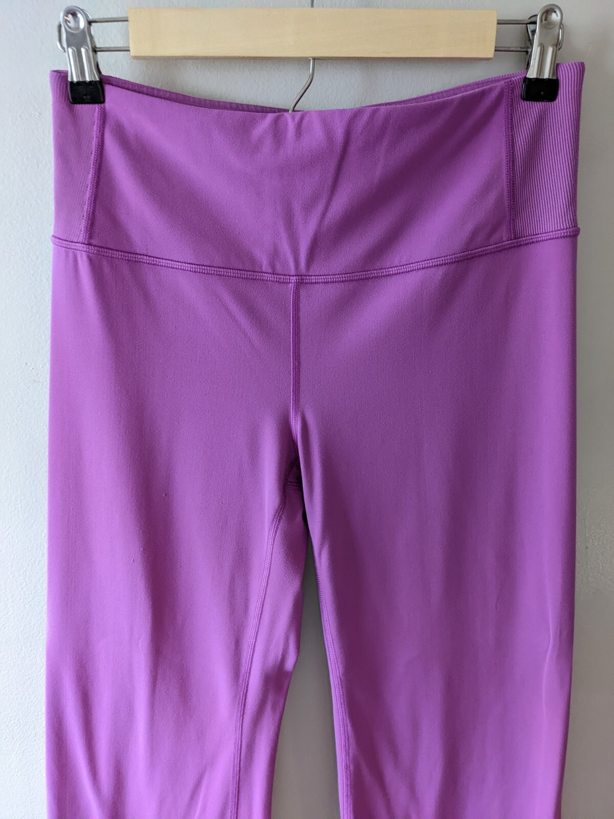 Athleta Barre Kick Flare Cropped Pants Purple Medium Gem