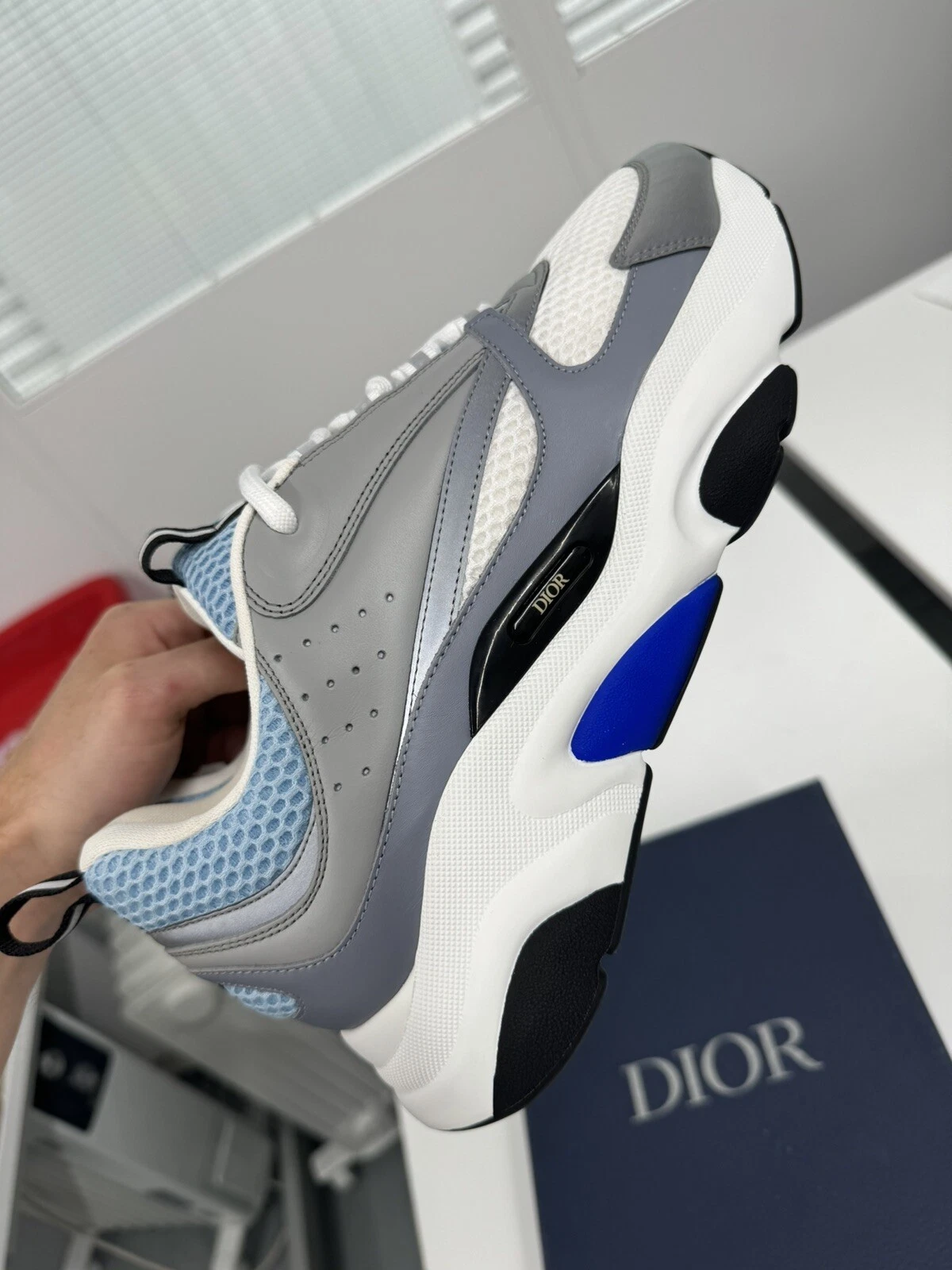 DIOR B22 BABY BLUE TAILLE 43,5 UK9,5 100% AUTHENTIQUE GARANTIE RARE ÉPUISÉ