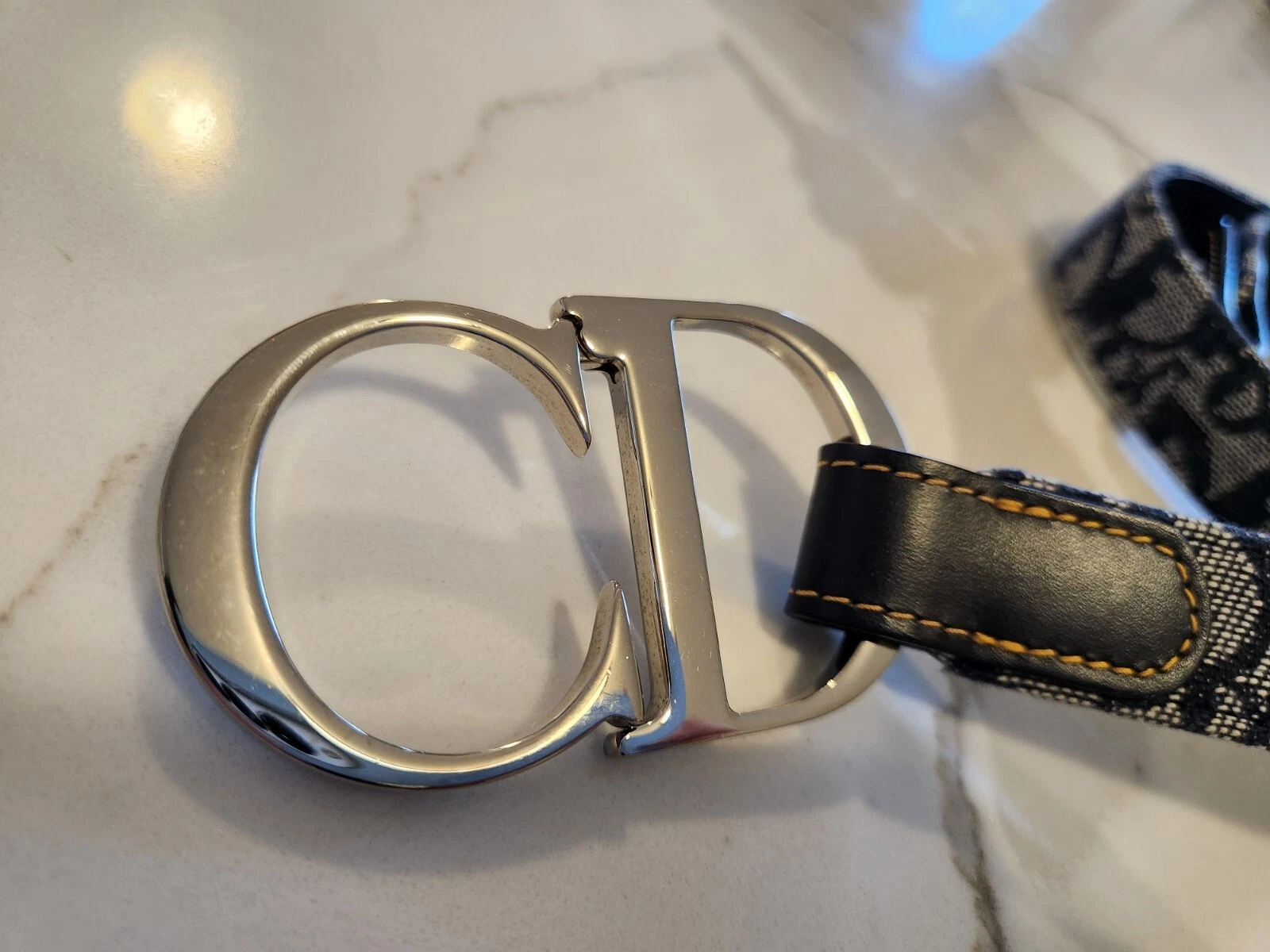 ceinture chrétienne dior femme