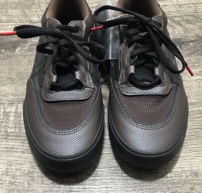 Vans Men display picture 1