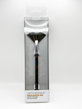 Japonesque Highlighter Fan Brush Designed for...