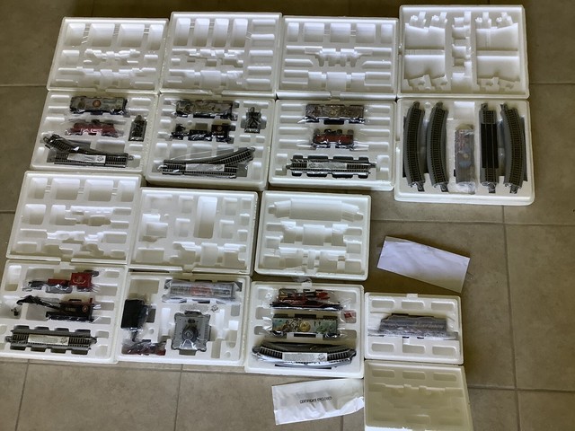 m&m holiday express train set