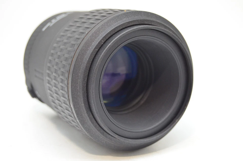 NEAR MINT Sigma 105mm F2.8 EX Macro Lens for sony A mout w/ Caps from Japan - Image 2 of 4