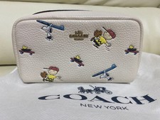 COACH x Snoopy x PEANUTS Collaboration Pouch CB
