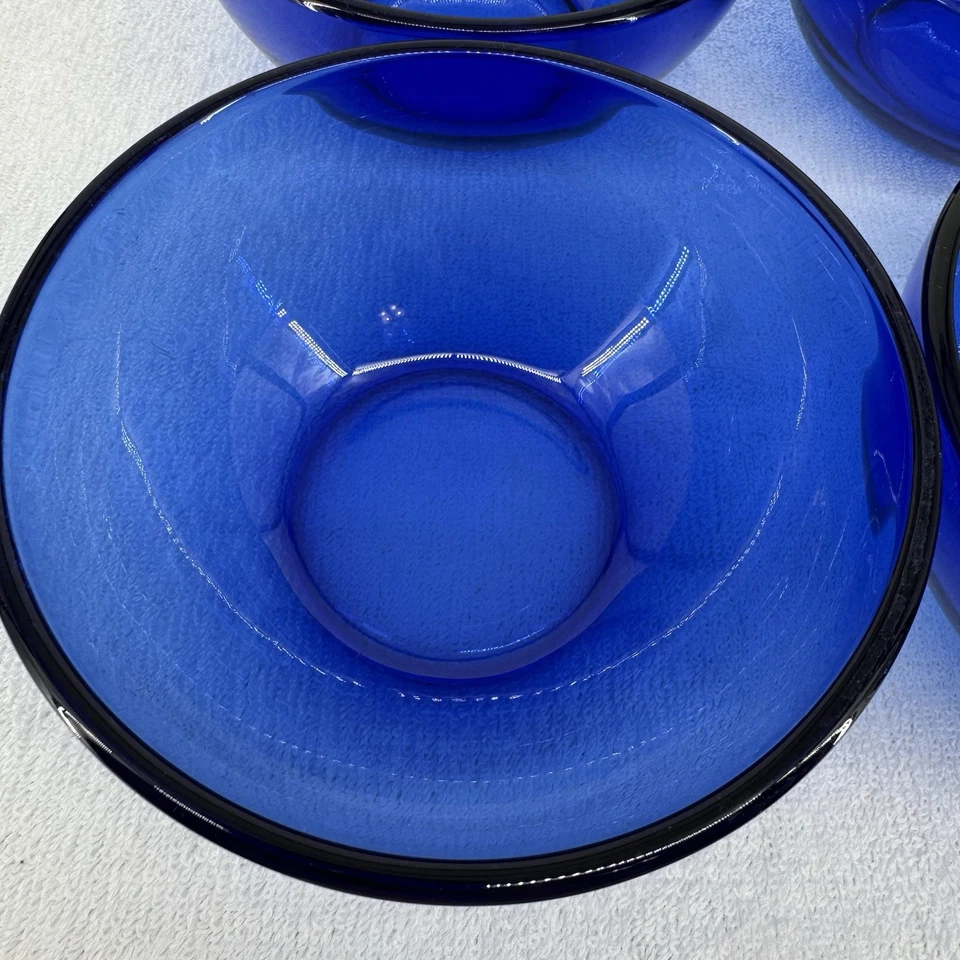 Pre-Owned Set Of 4 Round Large Blue/Purple Glass Salad Bowls/Cereal/Kitchen/Soup - Image 2 of 4