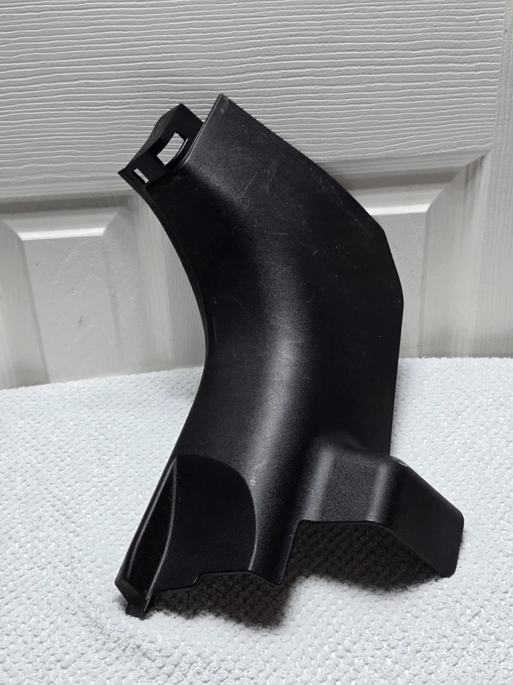 Cubierta lateral derecha Mitsubishi Endeavor 2004-2011 MR962444XA (A Foto 2 de 4