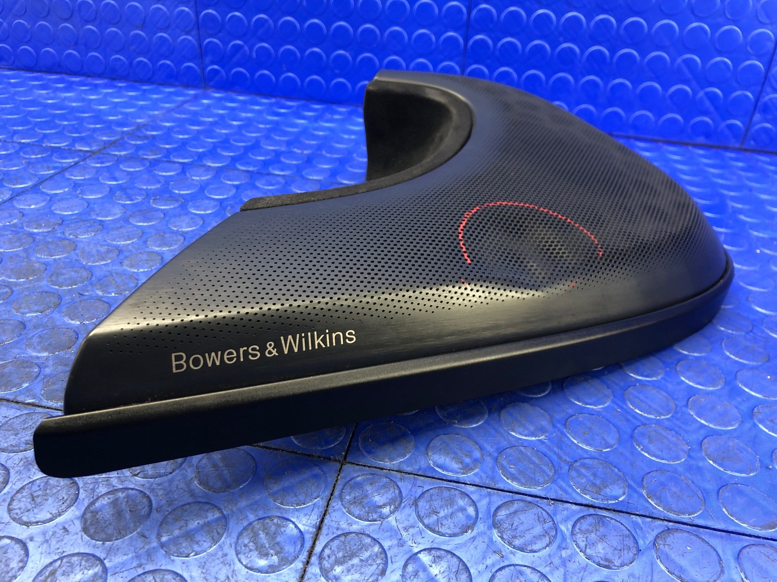 2016-2021 MCLAREN 570S OEM FRONT LEFT DOOR PANEL LOWER SPEAKER COVER 13N2151CP