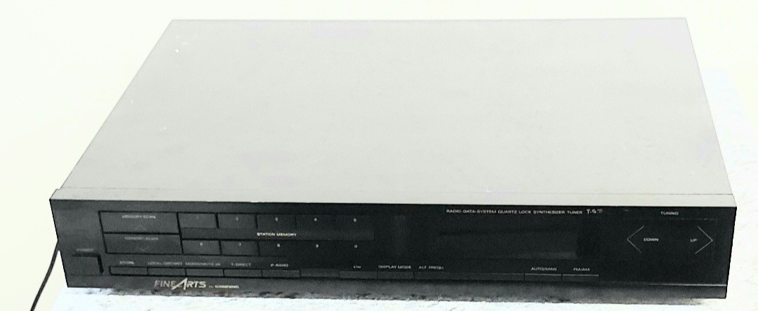 FINE ARTS GRUNDIG T-907 SYNTHESIZER TUNER 