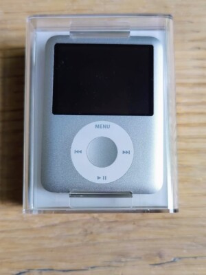 Apple iPod nano 3rd 3. Generation Silber Silver 4GB NEU NEW Sealed Versiegelt